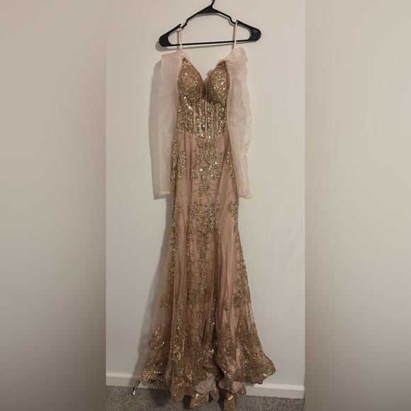 rose gold prom dress with gold detailing size 4 smalll